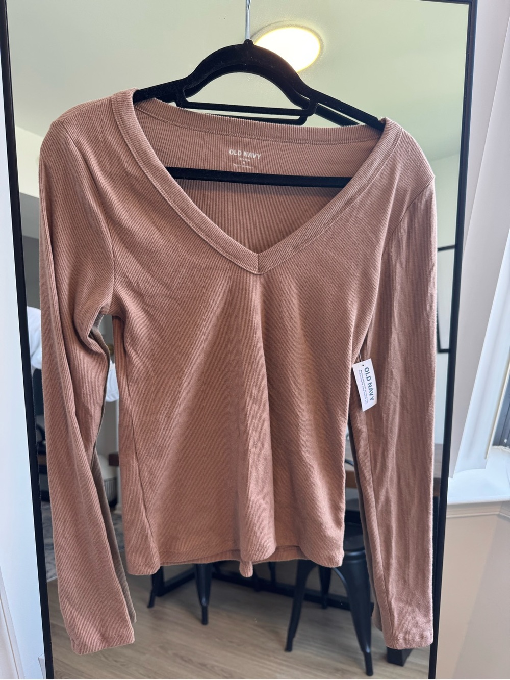 Old Navy Women’s Long Sleeve V‑Neck Top — Mauve Brown